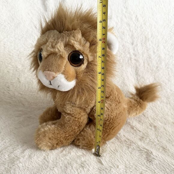 Fiesta Big Eye Sitting Lion 9” Plush Cat Stuffed Animal Toy - Picture 6 of 6